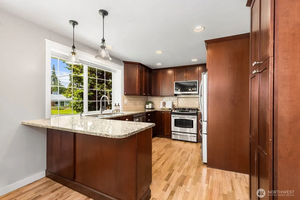 7441 NE 145th Street Kirkland WA 98034