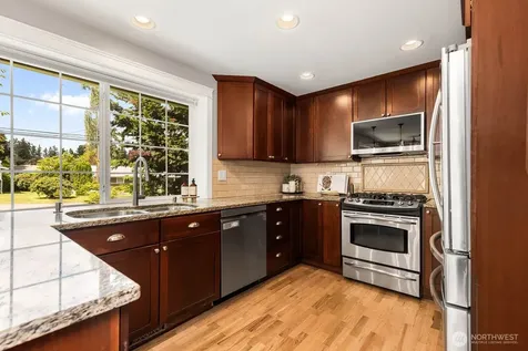 7441 NE 145th Street Kirkland WA 98034