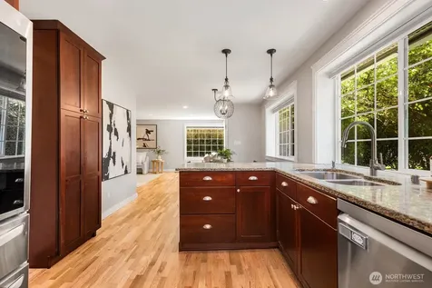 7441 NE 145th Street Kirkland WA 98034