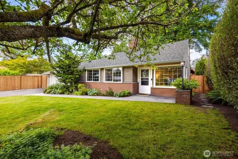 7441 NE 145th Street Kirkland WA 98034