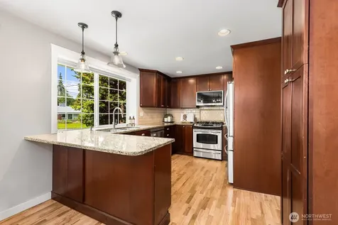 7441 NE 145th Street Kirkland WA 98034