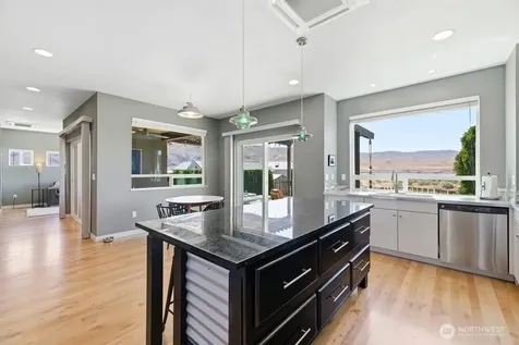 406 Island View SW Mattawa WA 99349
