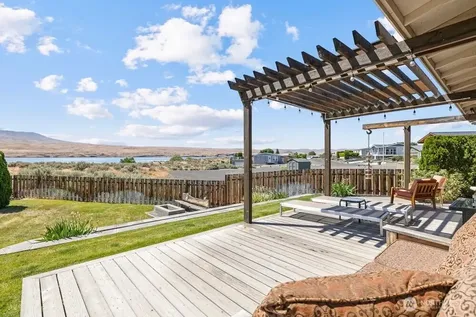 406 Island View SW Mattawa WA 99349