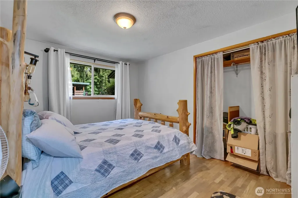 30461 188th Avenue SE Kent WA 98042