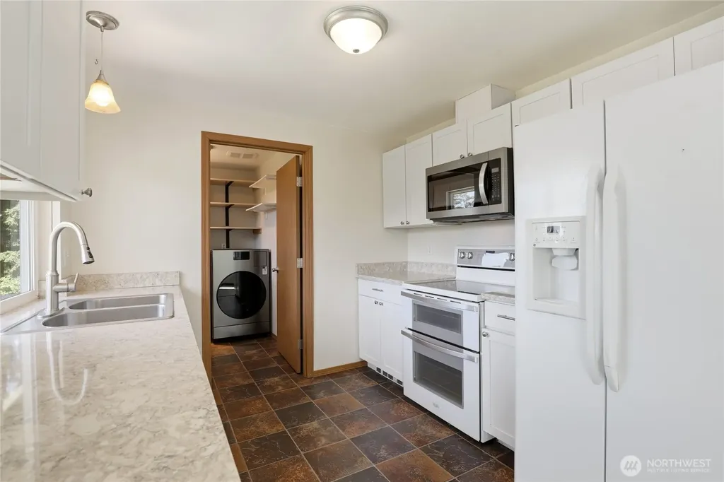 12742 Banner Road SE Olalla WA 98359