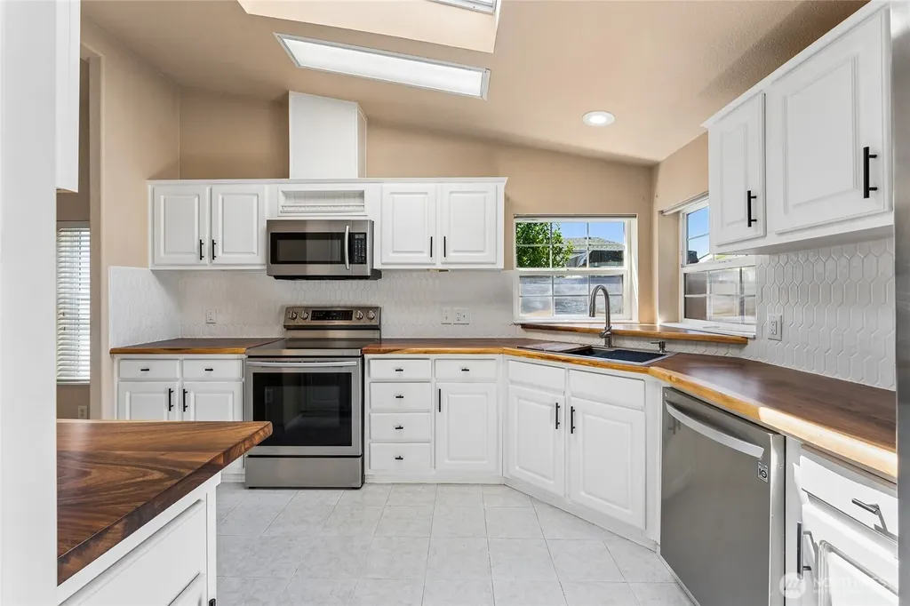 17626 21st Avenue E Spanaway WA 98387