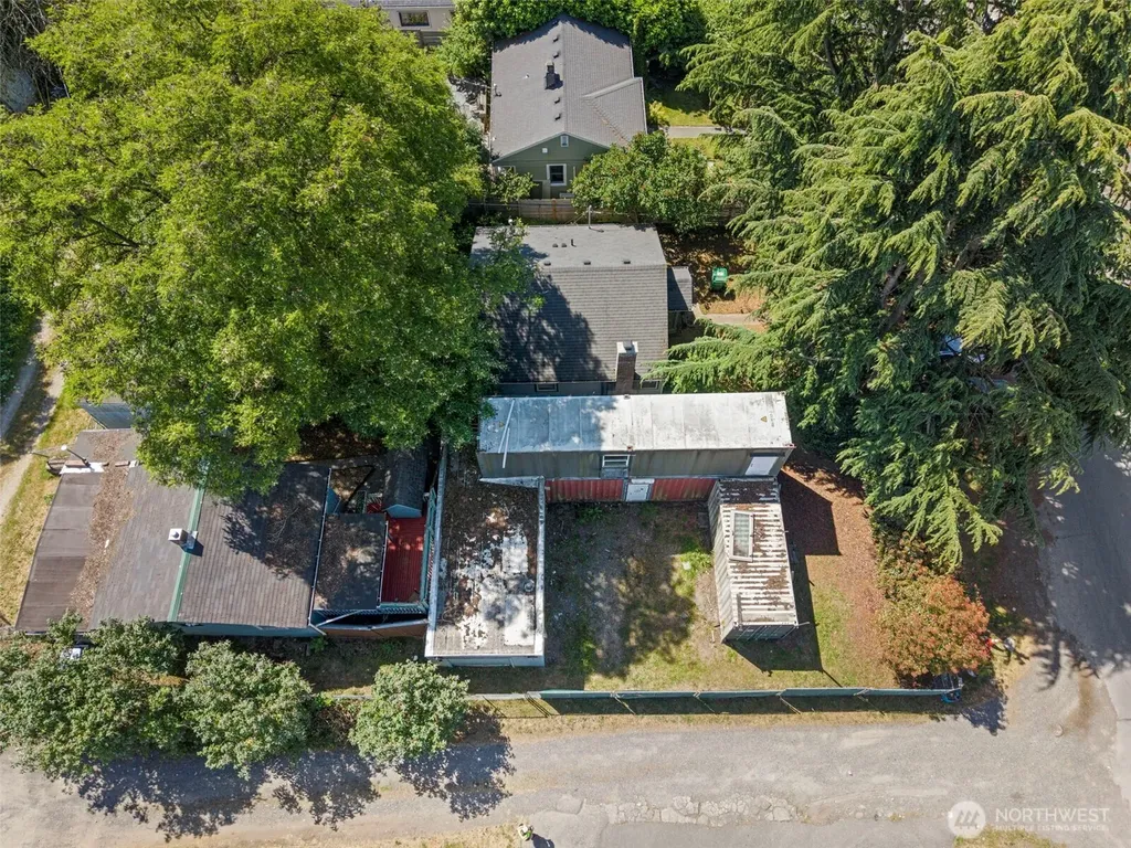 10346 Midvale Avenue N Seattle WA 98133