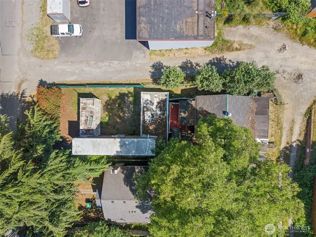 10346 Midvale Avenue N Seattle WA 98133
