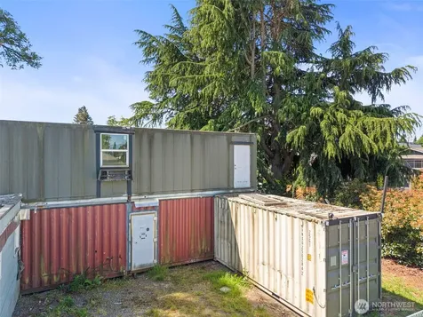 10346 Midvale Avenue N Seattle WA 98133