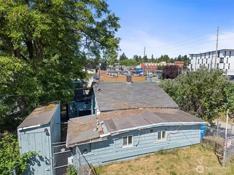 10346 Midvale Avenue N Seattle WA 98133