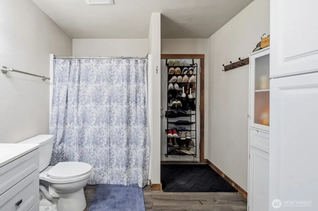 1242 N Fork Road Chehalis WA 98532