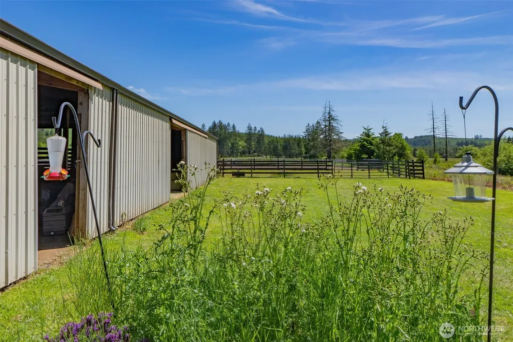 1242 N Fork Road Chehalis WA 98532