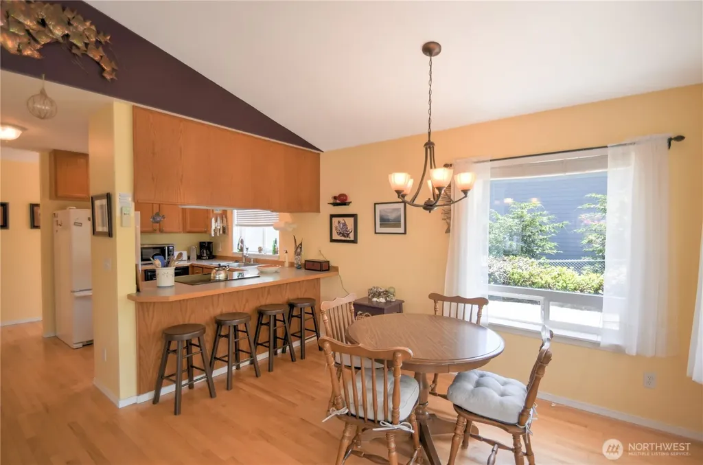 558 Meadow Avenue NE Ocean Shores WA 98569