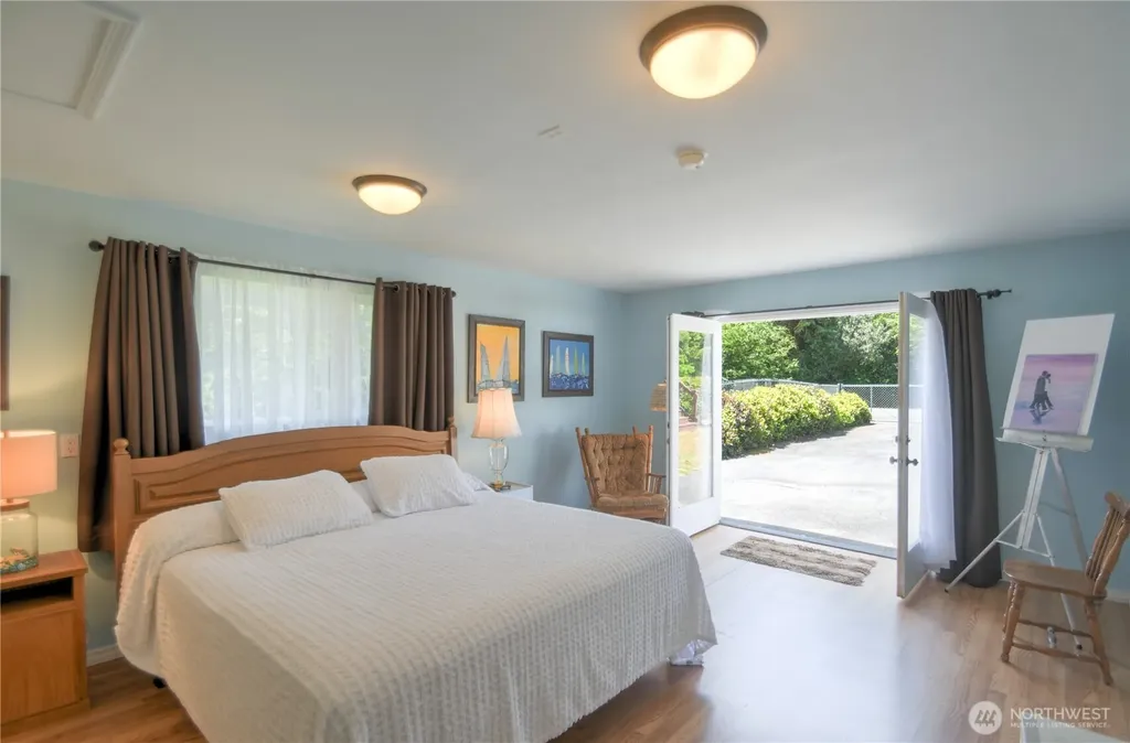 558 Meadow Avenue NE Ocean Shores WA 98569