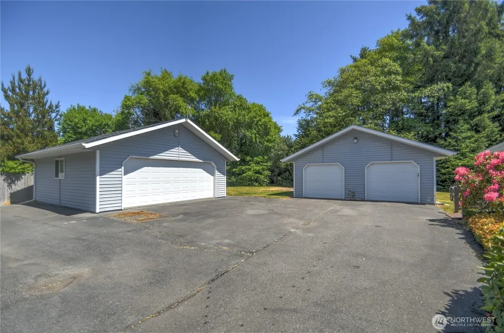 558 Meadow Avenue NE Ocean Shores WA 98569