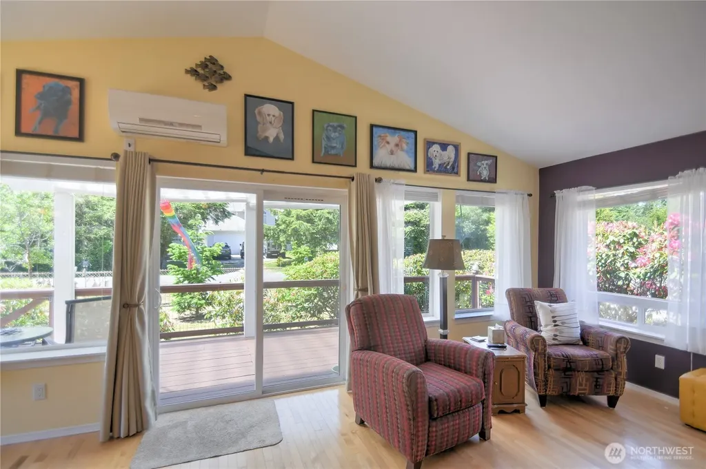 558 Meadow Avenue NE Ocean Shores WA 98569