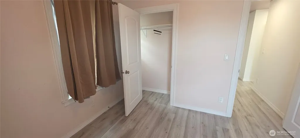 4559 12th Ave S Seattle WA 98108