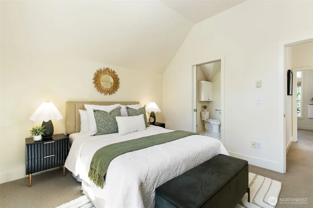 6318 5th Avenue NE Seattle WA 98115