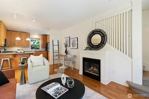 6318 5th Avenue NE Seattle WA 98115
