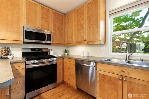 6318 5th Avenue NE Seattle WA 98115
