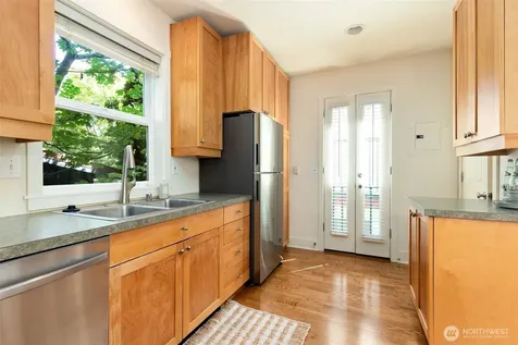 6318 5th Avenue NE Seattle WA 98115