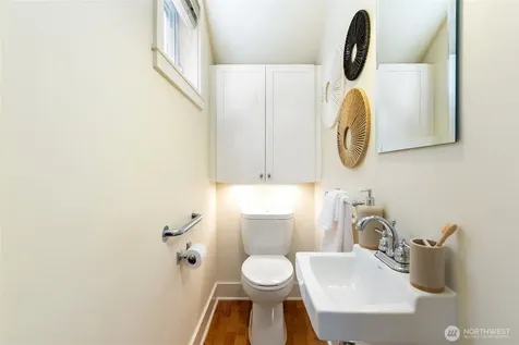 6318 5th Avenue NE Seattle WA 98115