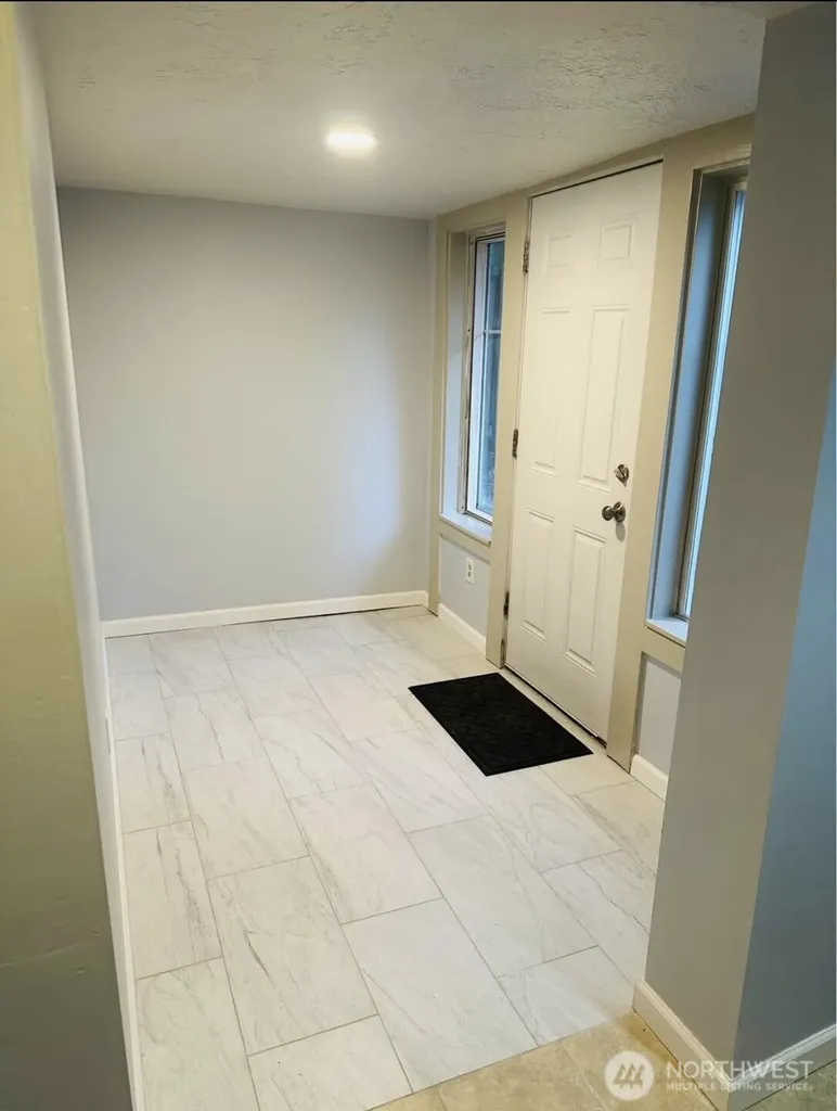 10033 Des Moines Memorial Drive S Seattle WA 98168