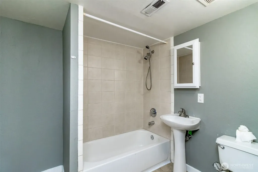 10033 Des Moines Memorial Drive S Seattle WA 98168