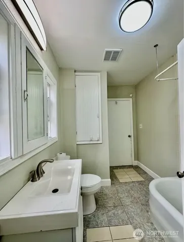 10033 Des Moines Memorial Drive S Seattle WA 98168