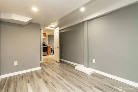 10033 Des Moines Memorial Drive S Seattle WA 98168