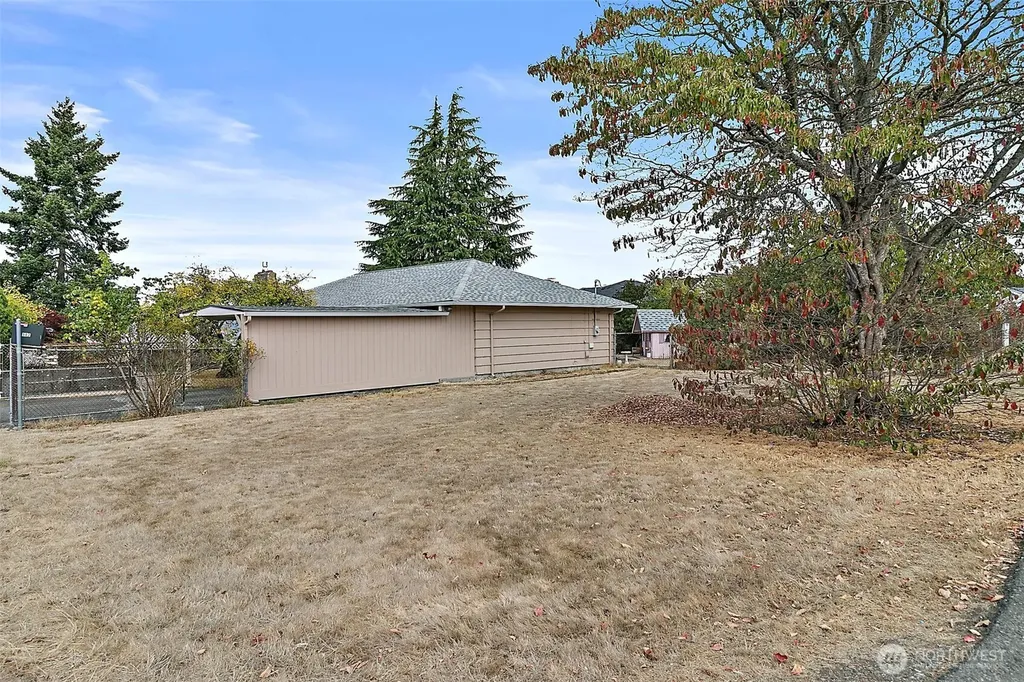 502 E 32nd Street Tacoma WA 98404