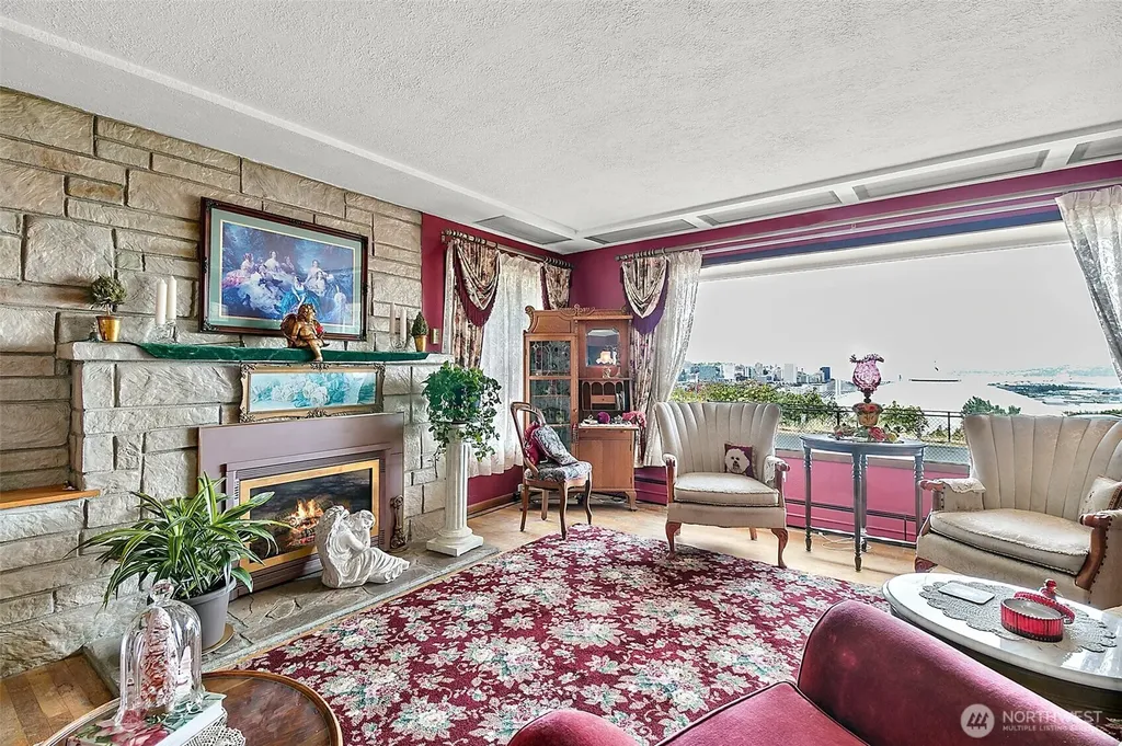 502 E 32nd Street Tacoma WA 98404