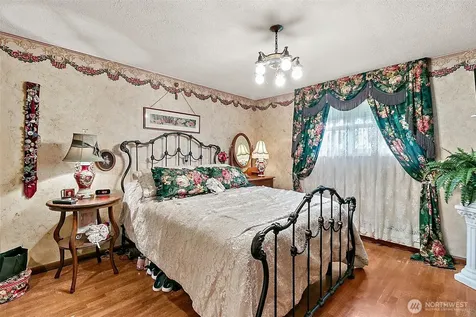 502 E 32nd Street Tacoma WA 98404