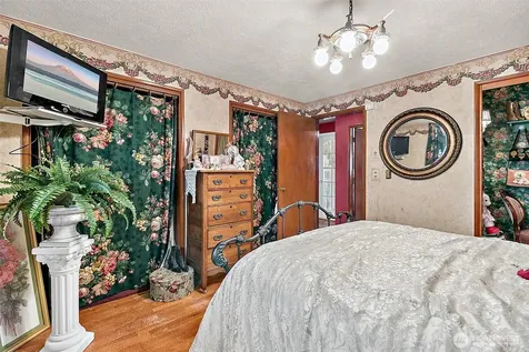 502 E 32nd Street Tacoma WA 98404