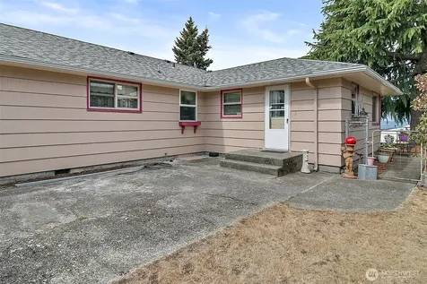 502 E 32nd Street Tacoma WA 98404