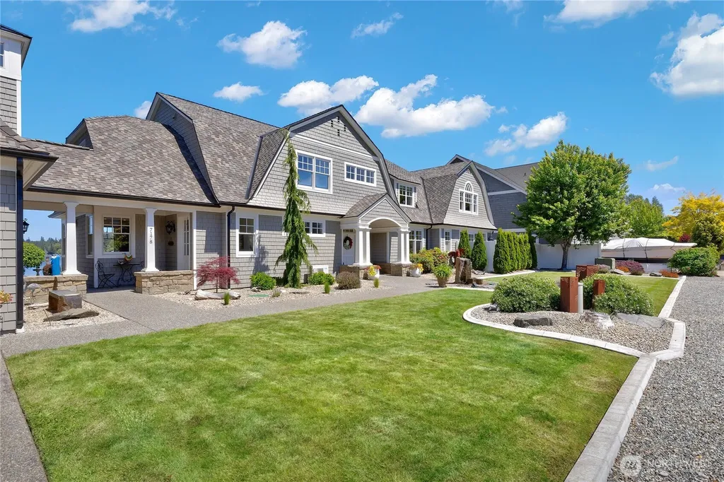 7178 NE William Rogers Road Indianola WA 98342