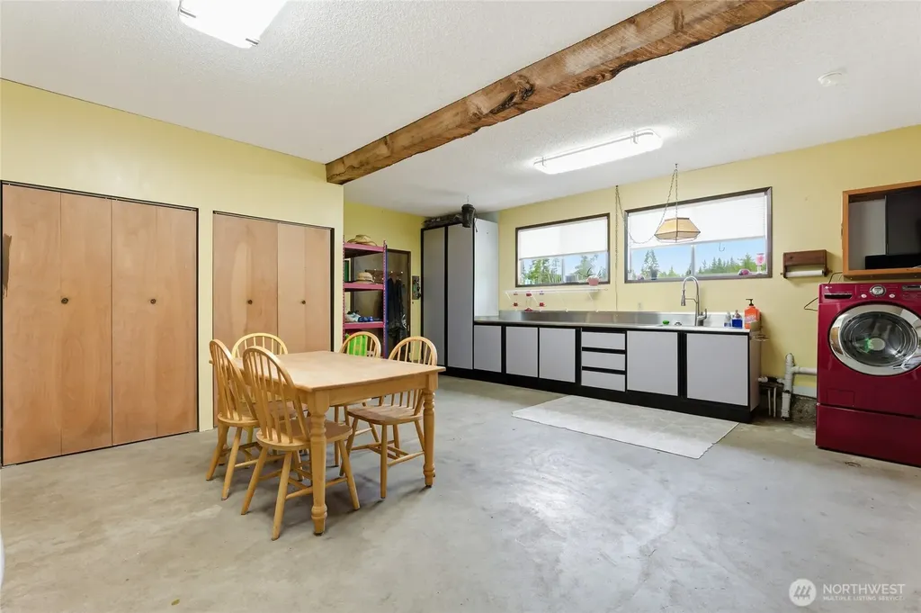 1381 Wynooche Valley Road Montesano WA 98563