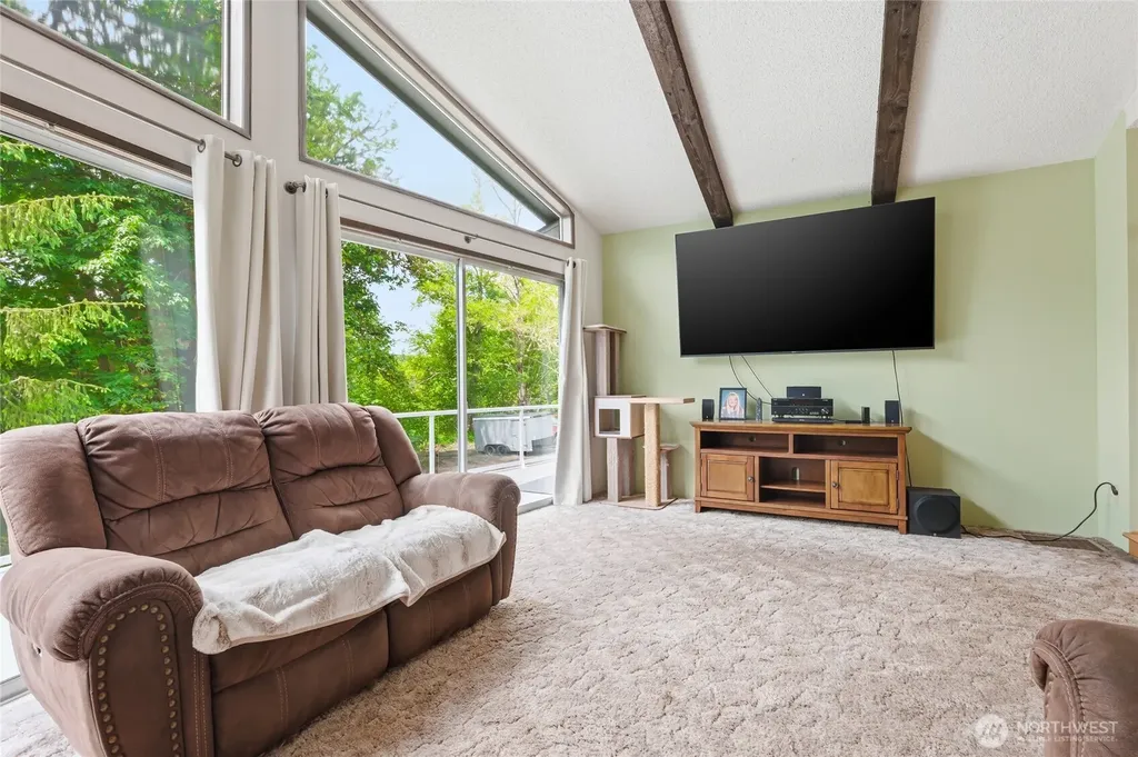 1381 Wynooche Valley Road Montesano WA 98563