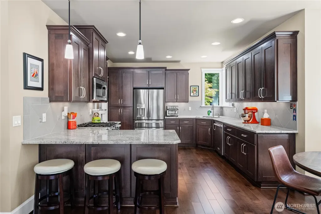 11226 Greystone Drive SW Lakewood WA 98499