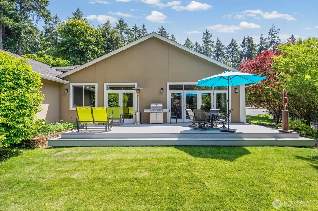 11226 Greystone Drive SW Lakewood WA 98499