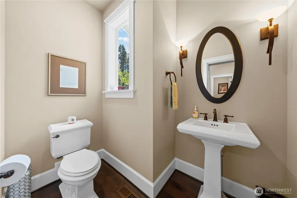 11226 Greystone Drive SW Lakewood WA 98499