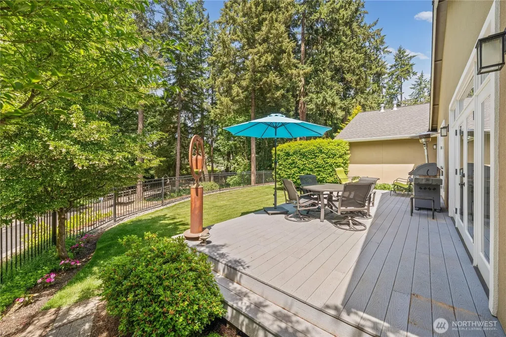 11226 Greystone Drive SW Lakewood WA 98499
