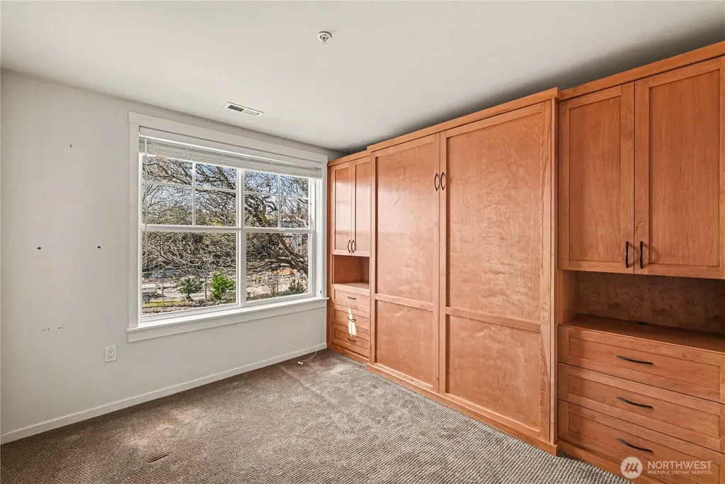 2901 NE Blakely Street Seattle WA 98105