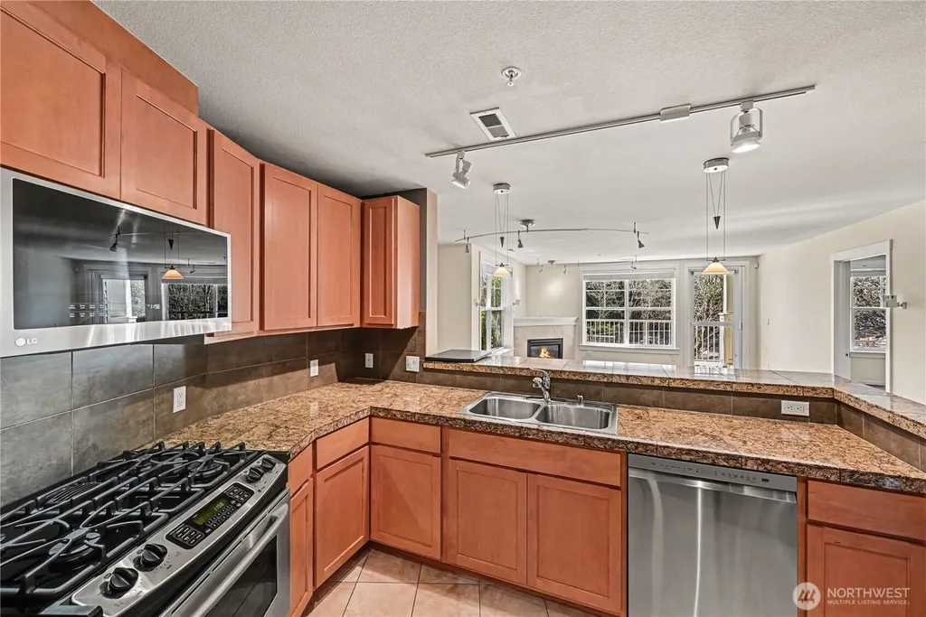 2901 NE Blakely Street Seattle WA 98105