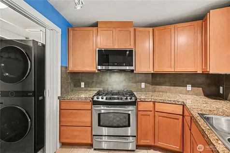 2901 NE Blakely Street Seattle WA 98105