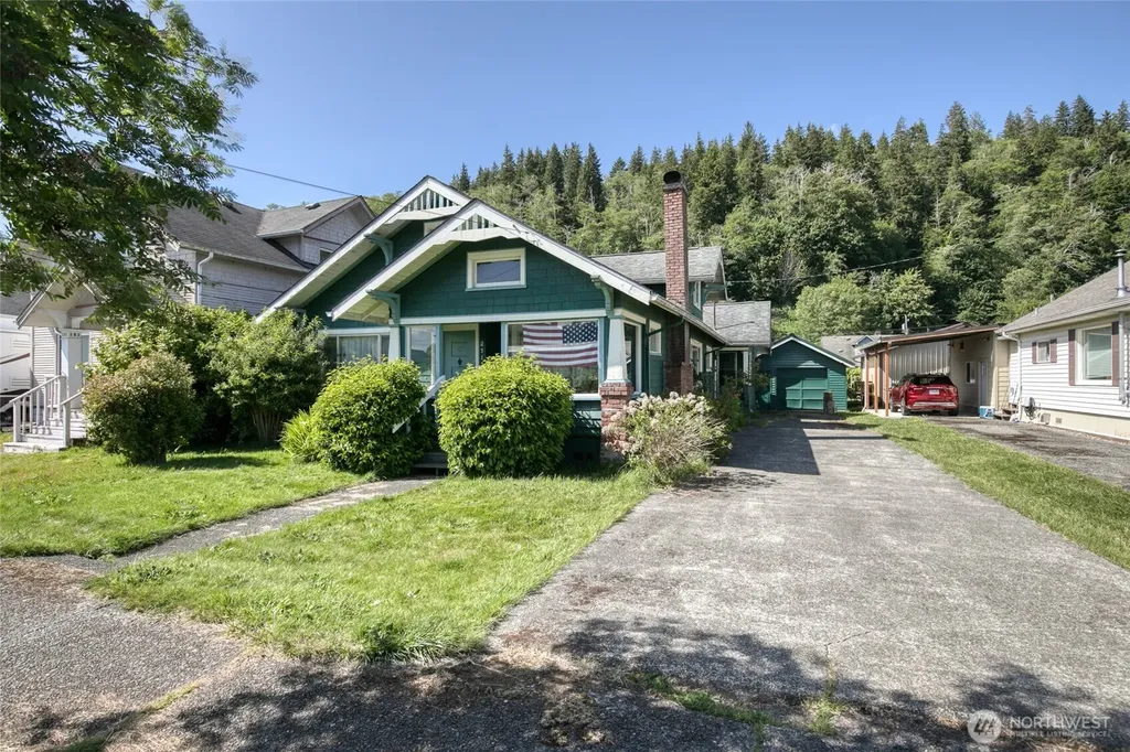 2717 Cherry Street Hoquiam WA 98550