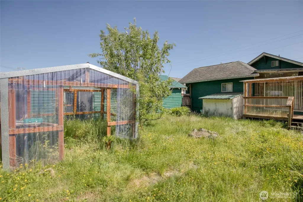 2717 Cherry Street Hoquiam WA 98550
