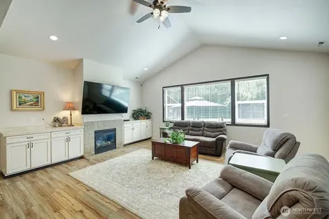 16716 24th Street SE Snohomish WA 98290