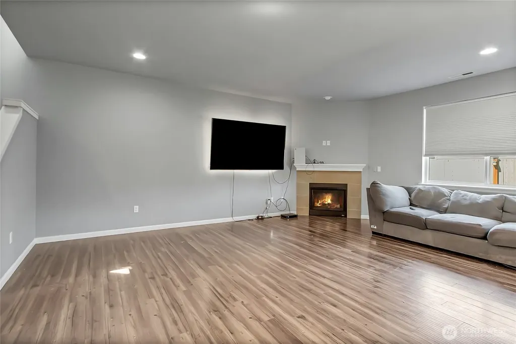 13316 9th Avenue S Tacoma WA 98444