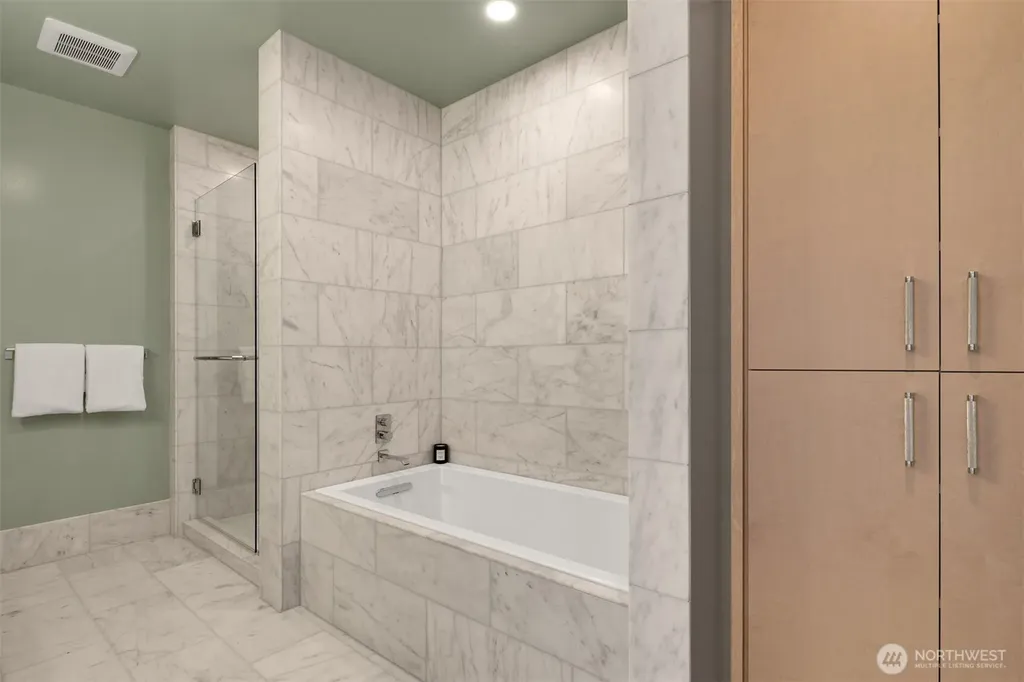 121 Stewart Street Seattle WA 98101